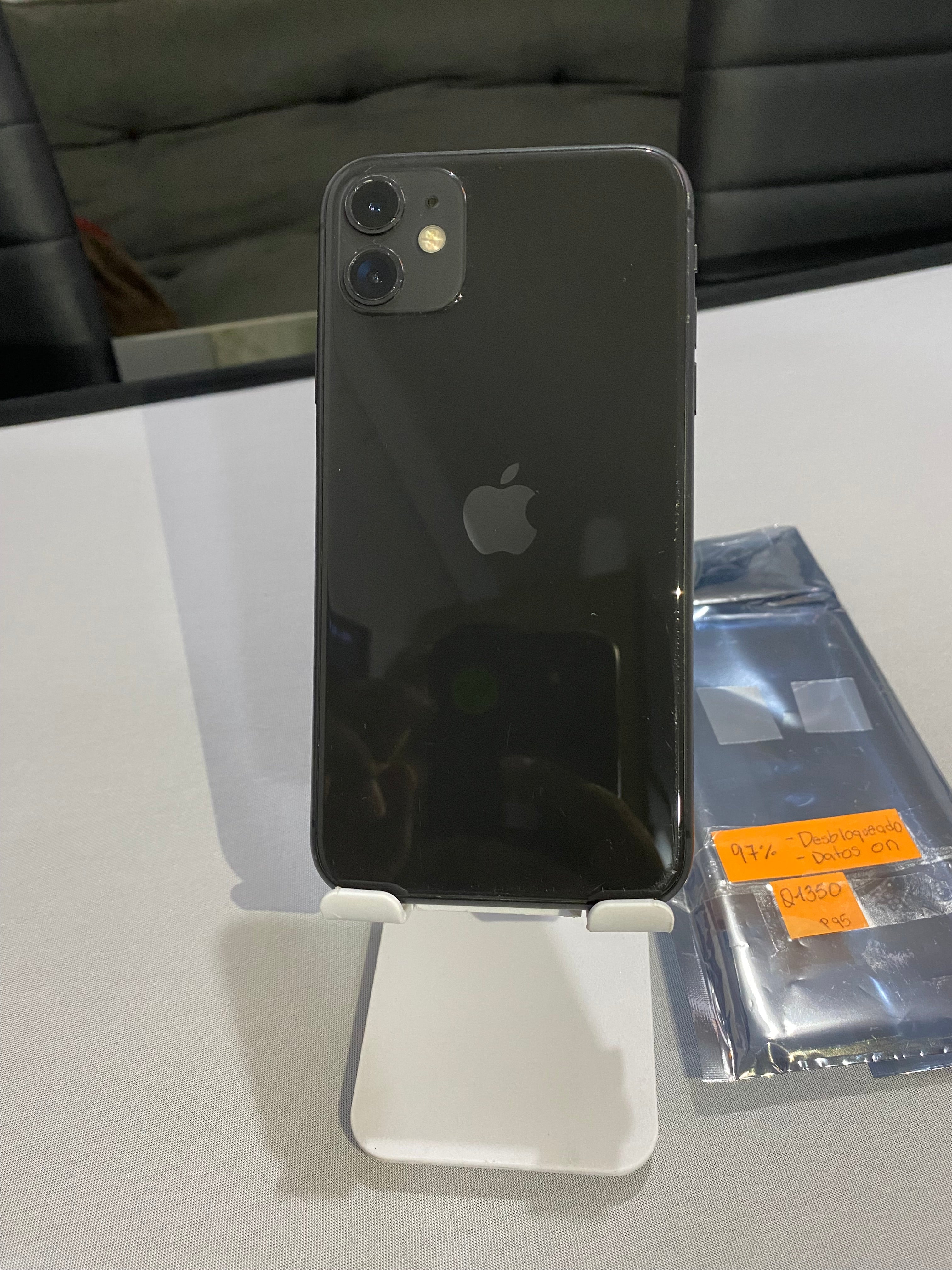 Apple iPhone 11 - Grado A (9/10)
