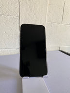 iPhone 11 - Condición Seminueva (Batería 100%)